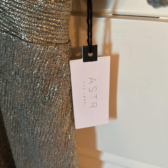 NWT!! ASTR the Lablel Gold Dress - Picture 7 of 10